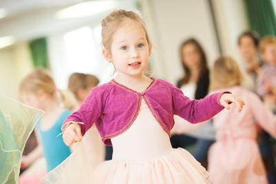 Школа танцев для ребенка: по каким критериям выбирать?
