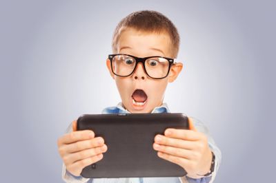 Что каждый родитель должен знать о детях и мобильных устройствах?