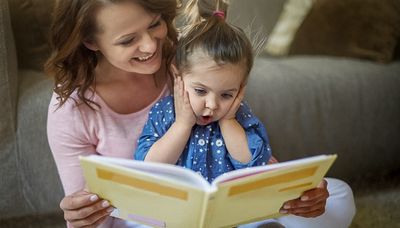 Почему важно читать детям книги?
