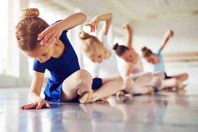 Что развивают танцы у детей?