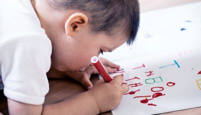 У ребенка ошибки при чтении и письме, что делать?