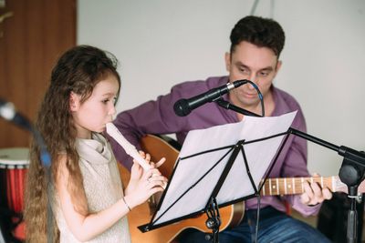 Преимущество обучения игре на флейте для детей